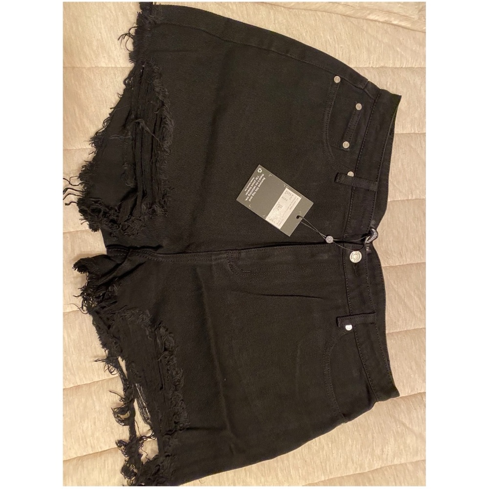 BRAND NEW missguided high waisted shorts